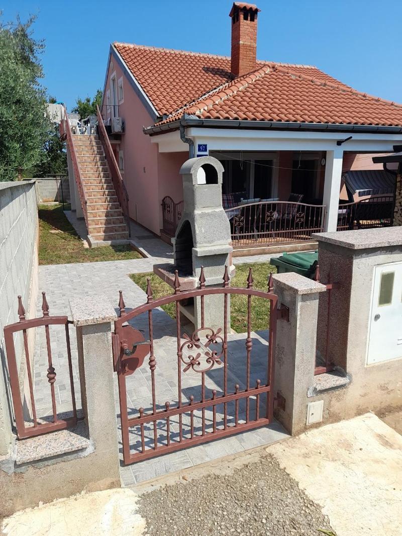 Apartman Jeger أوماغ المظهر الخارجي الصورة